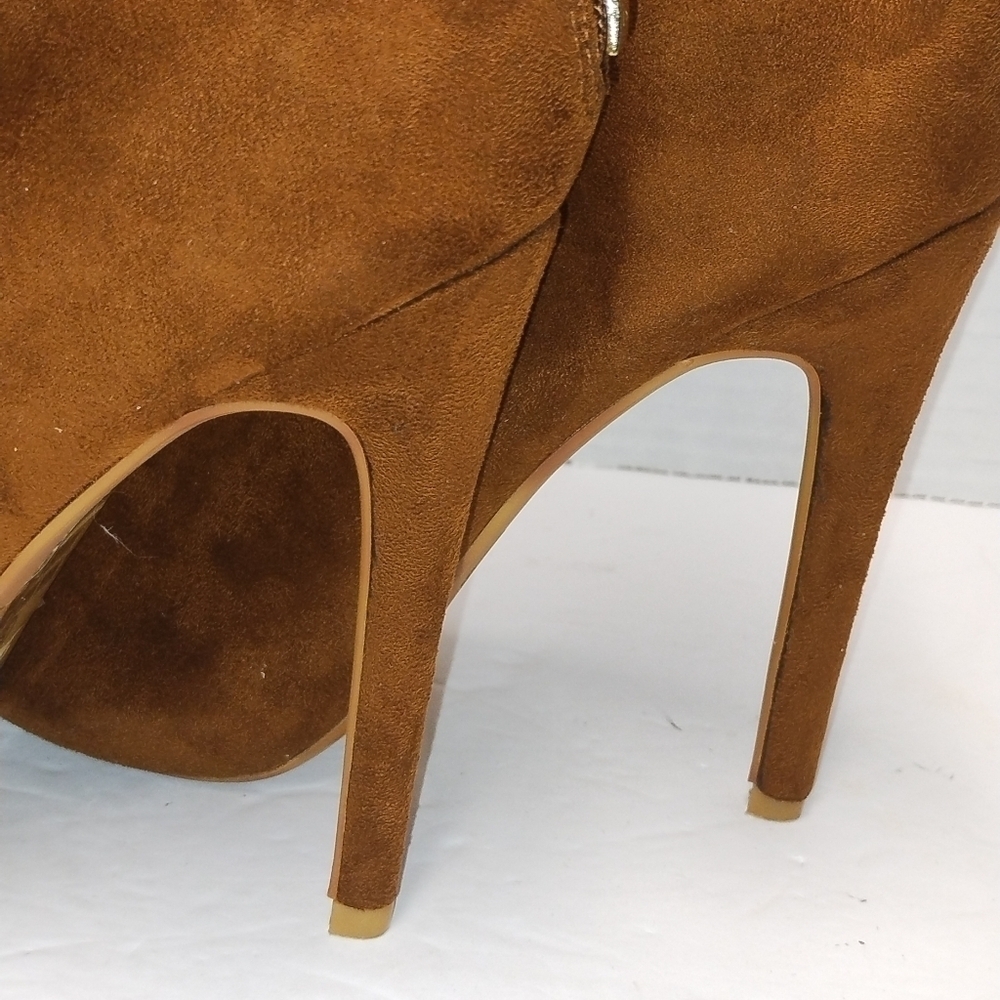 Banana-2 women's peep toes lace up booties camel color Size: 9 - Picture 9 of 9